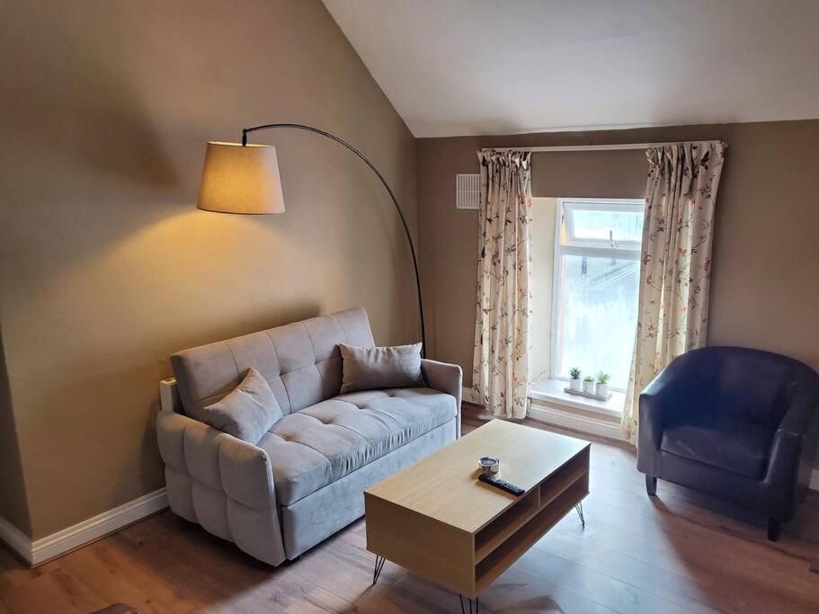 Apt. 2 - Town Centre Apartment Bagenalstown Exterior photo